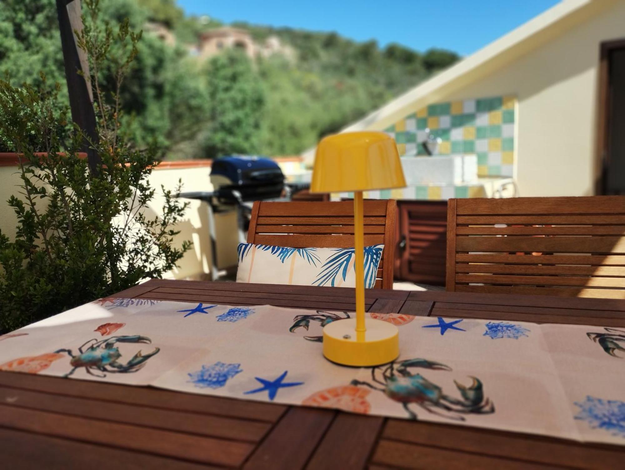 Appartamento La Terrazza - Localita Cala Gavetta Ла Мадалена Екстериор снимка