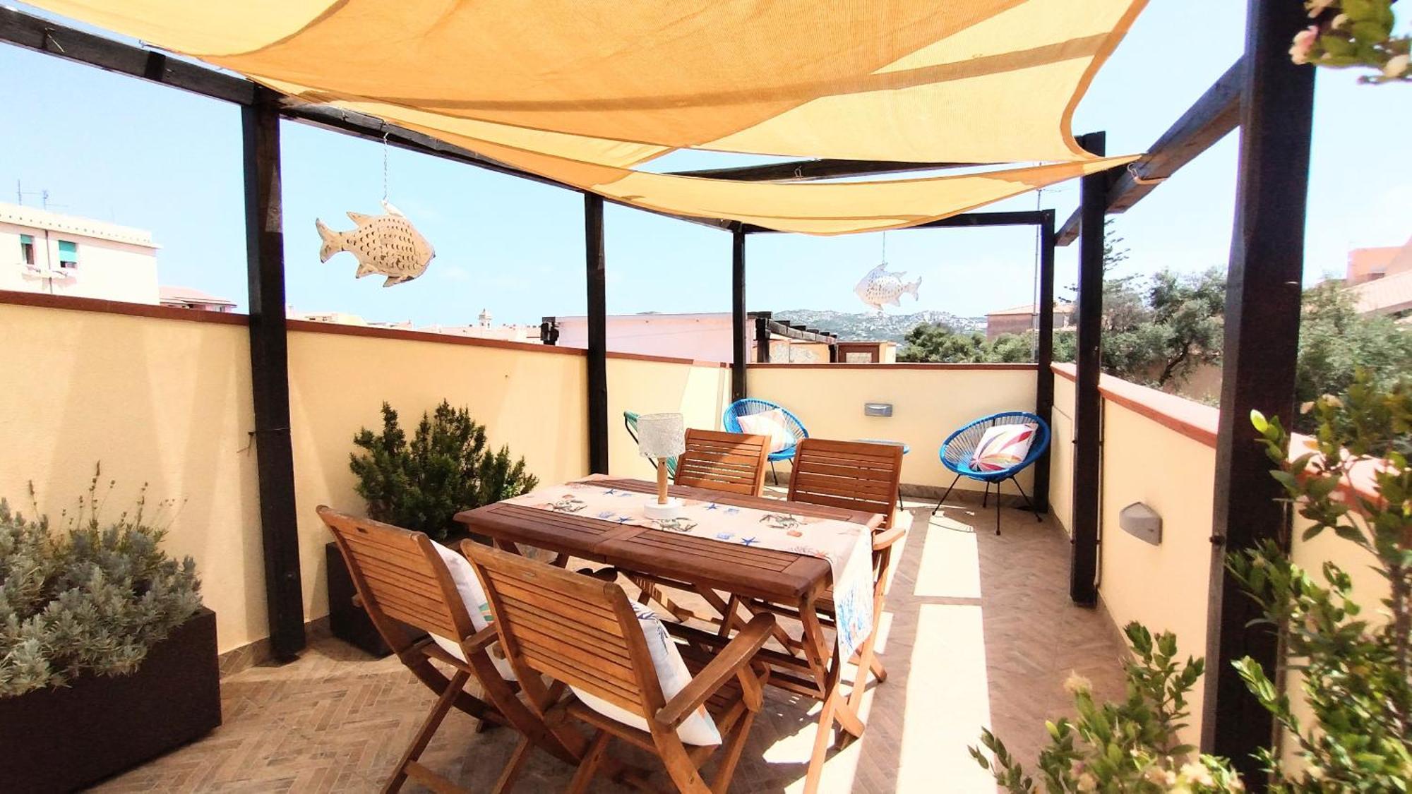 Appartamento La Terrazza - Localita Cala Gavetta Ла Мадалена Екстериор снимка